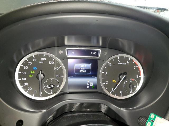 SJKCH5CR8JA044768 - 2018 INFINITI QX30 BASE Silber Foto 9