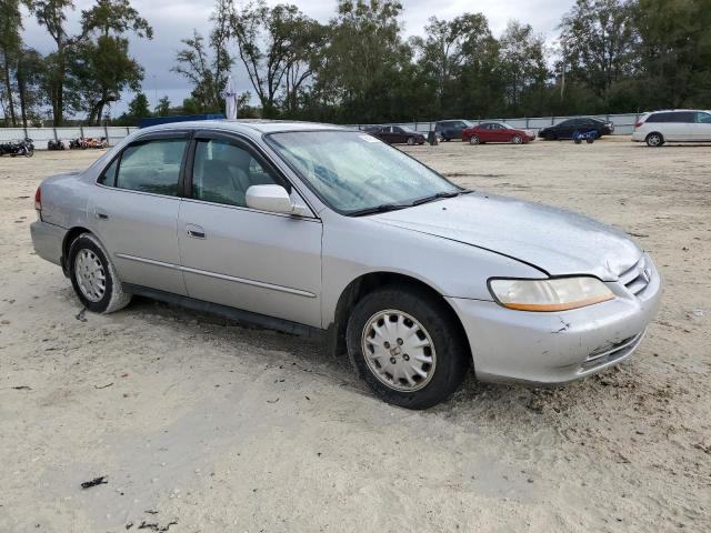 1HGCG56742A036380 - 2002 HONDA ACCORD SE SILVER photo 4