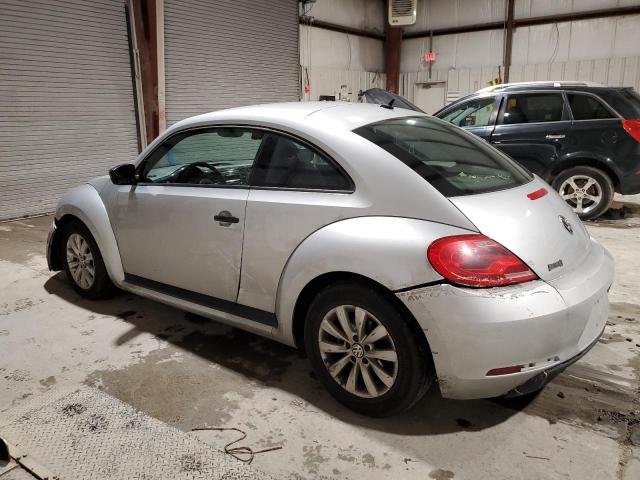 3VWFP7AT9EM629135 - 2014 VOLKSWAGEN BEETLE SILVER photo 2