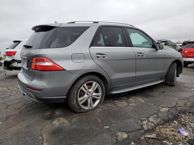 4JGDA5HB8CA072687 - 2012 MERCEDES-BENZ ML 350 4MATIC SILVER photo 3