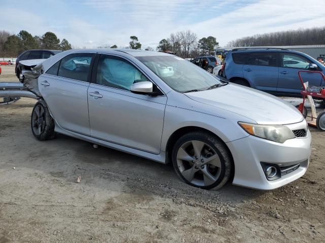 4T1BF1FK5EU326734 - 2014 TOYOTA CAMRY L SILVER photo 4