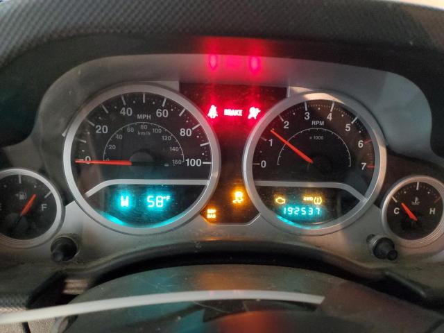 1J4GA59189L735643 - 2009 JEEP WRANGLER U SAHARA ORANGE photo 9