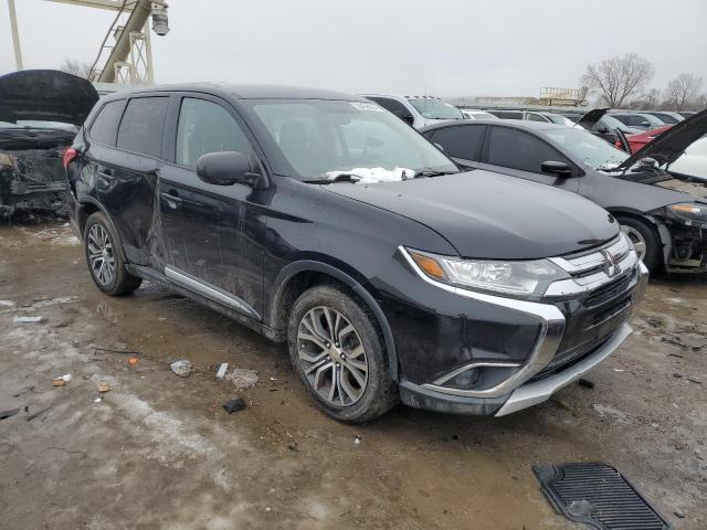 JA4AD2A38JZ015933 - 2018 MITSUBISHI OUTLANDER ES BLACK photo 4