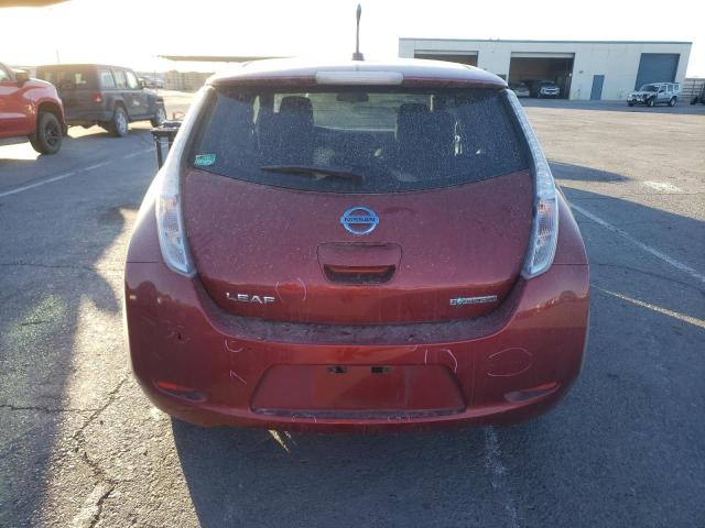 1N4AZ0CP1DC405748 - 2013 NISSAN LEAF S RED photo 6