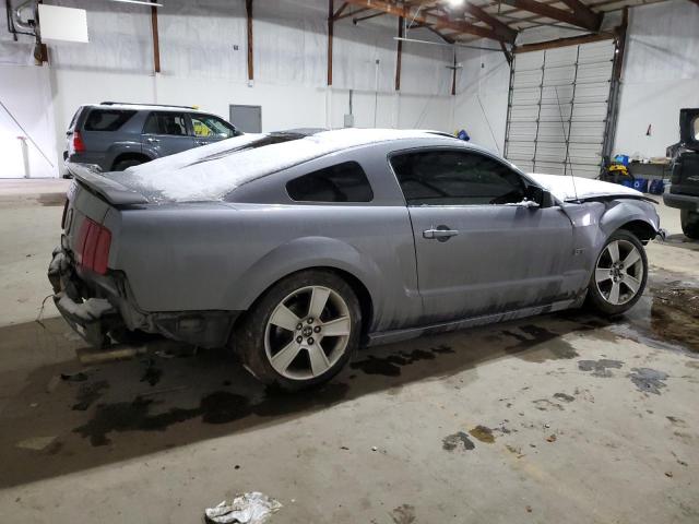 1ZVFT82H565201372 - 2006 FORD MUSTANG GT SILVER photo 3