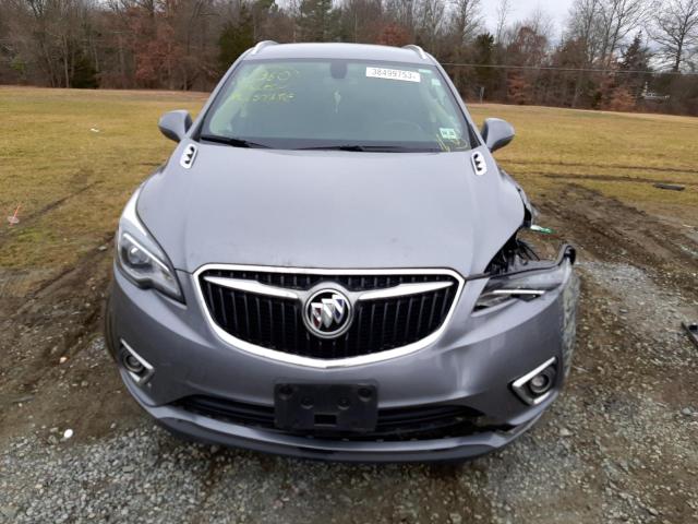 LRBFX2SA2LD182660 - 2020 BUICK ENVISION ESSENCE ნაცრისფერი ფოტო 5