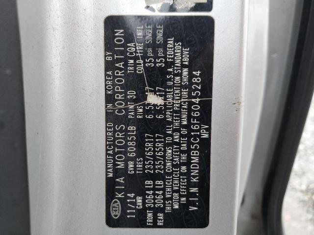 KNDMB5C16F6045284 - 2015 KIA SEDONA LX SILVER photo 13