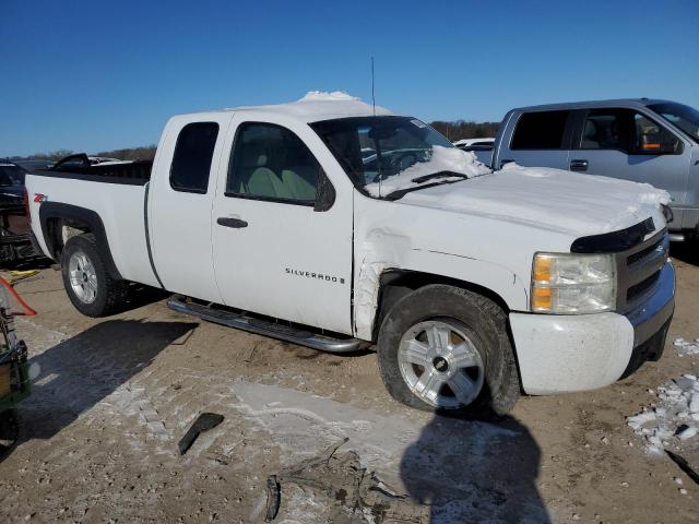 1GCEK19097Z609876 - 2007 CHEVROLET SILVERADO K1500 WHITE photo 4