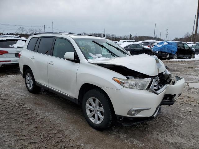 5TDBK3EH4CS154795 - 2012 TOYOTA HIGHLANDER BASE WHITE photo 4