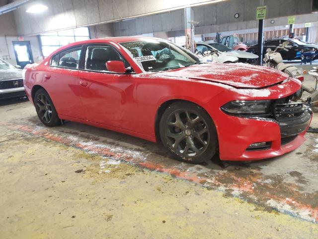 2C3CDXHG6FH866421 - 2015 DODGE CHARGER SXT RED photo 4