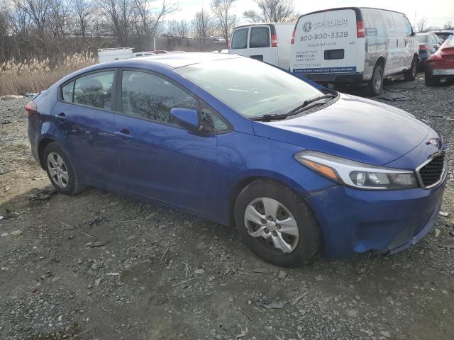 3KPFK4A72HE098359 - 2017 KIA FORTE LX BLUE photo 4