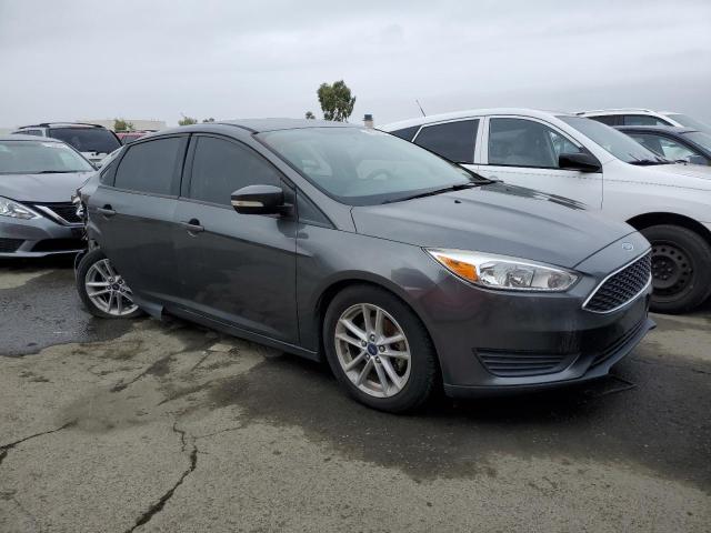 1FADP3F27HL304370 - 2017 FORD FOCUS SE GRAY photo 4