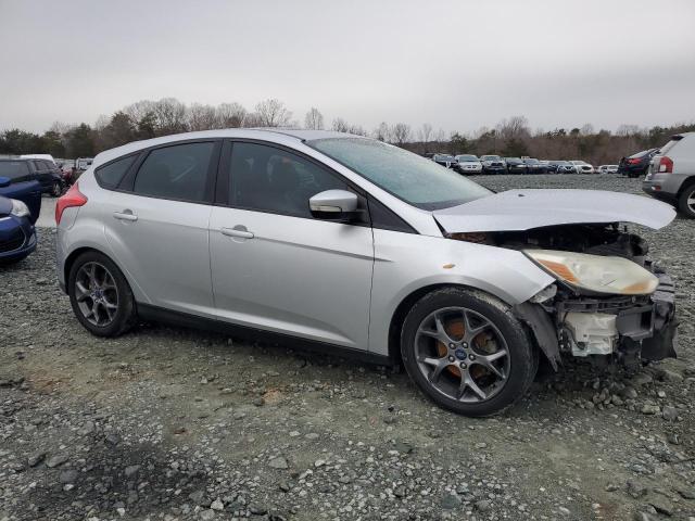 1FADP3K26EL233017 - 2014 FORD FOCUS SE SILVER photo 4