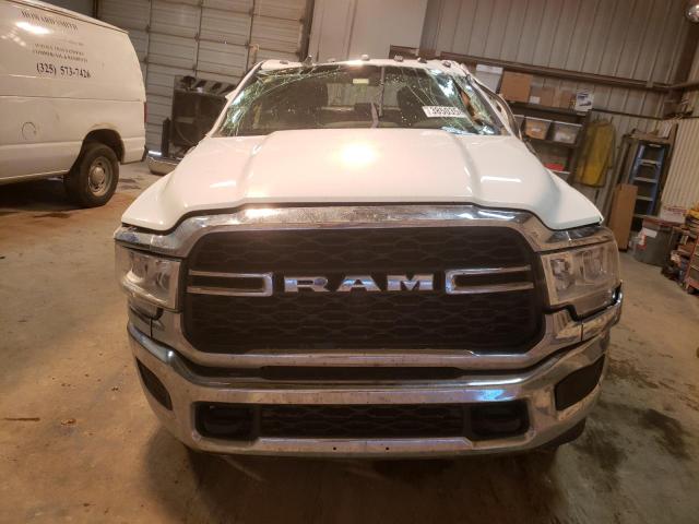 3C63RRGL3KG592071 - 2019 RAM 3500 TRADESMAN WHITE photo 5