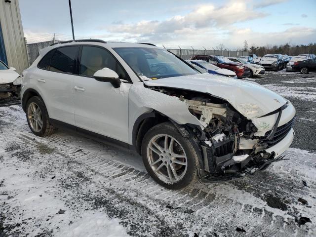 WP1AA2AY6KDA19342 - 2019 PORSCHE CAYENNE WHITE photo 4