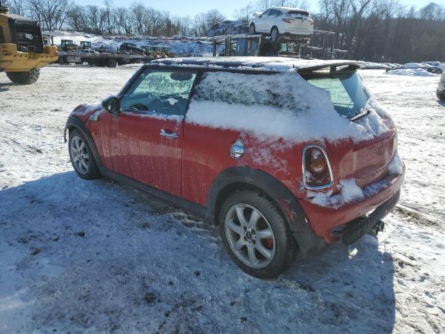 WMWMF73569TT97027 - 2009 MINI COOPER S RED photo 2