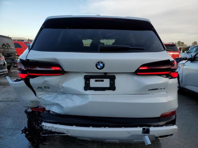 5UX23EU02R9T81008 - 2024 BMW X5 XDRIVE40I WHITE photo 6