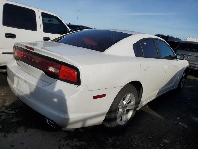 2B3CL3CG7BH587232 - 2011 DODGE CHARGER WHITE photo 3