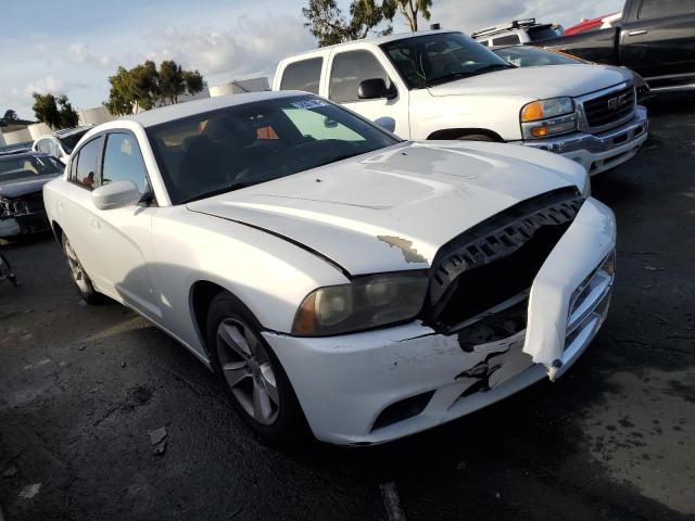 2B3CL3CG7BH587232 - 2011 DODGE CHARGER WHITE photo 4