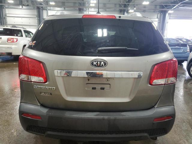 5XYKTDA21BG100953 - 2011 KIA SORENTO BASE GRAY photo 6