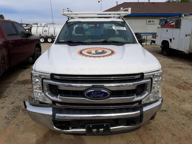 1FDBF2A63MEC76215 - 2021 FORD F250 SUPER DUTY WHITE photo 5