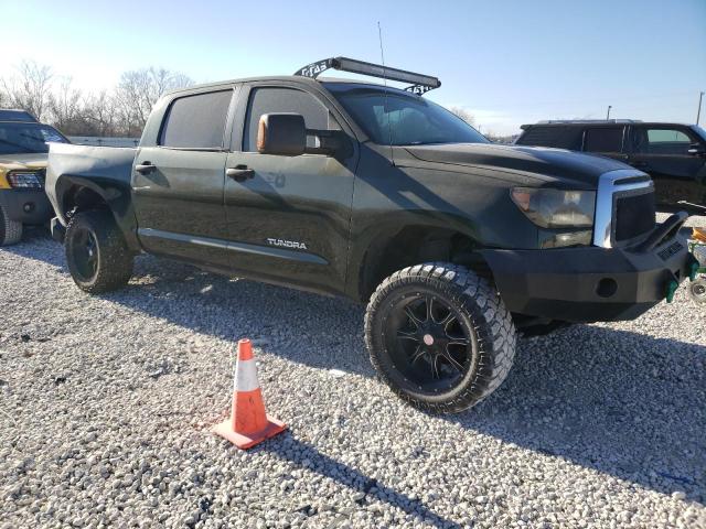 5TFEM5F13AX014412 - 2010 TOYOTA TUNDRA CREWMAX SR5 GREEN photo 4