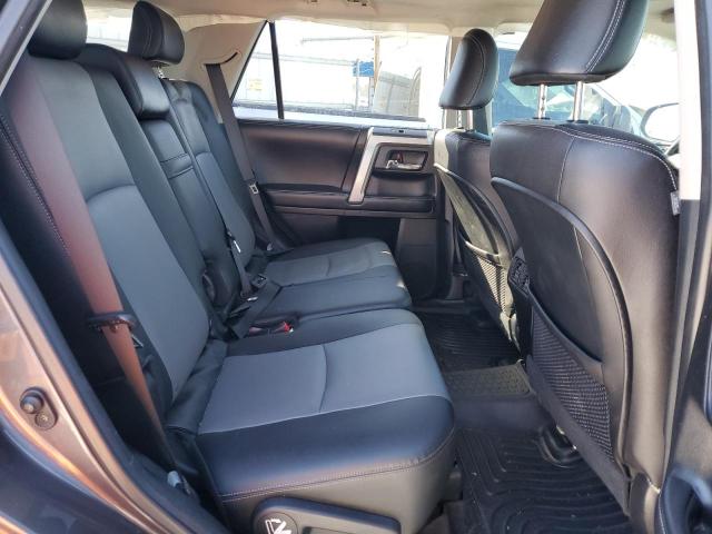 JTEBU5JR8G5351562 - 2016 TOYOTA 4RUNNER SR5/SR5 PREMIUM 灰色 照片 11