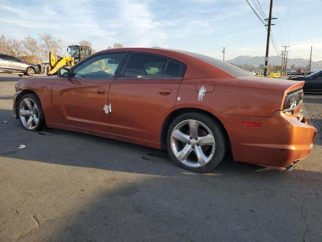 2B3CL3CG8BH550027 - 2011 DODGE CHARGER ORANGE photo 2