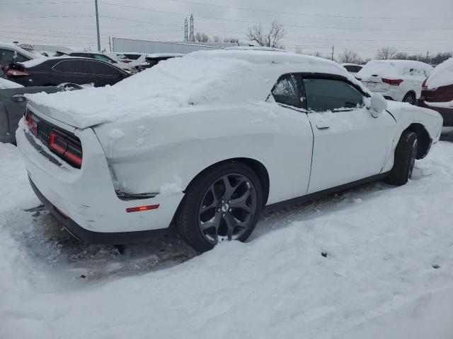 2C3CDZAG0KH571461 - 2019 DODGE CHALLENGER SXT WHITE photo 3