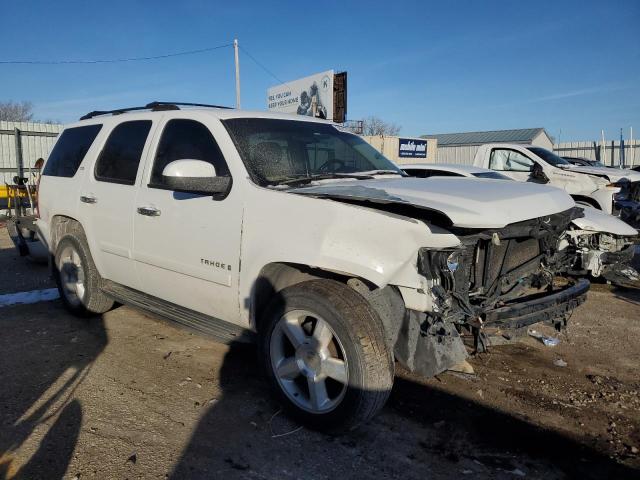 1GNFK13067J134867 - 2007 CHEVROLET TAHOE K1500 WHITE photo 4