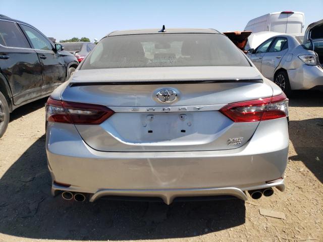 4T1K61BK3MU022550 - 2021 TOYOTA CAMRY XSE SILVER photo 6