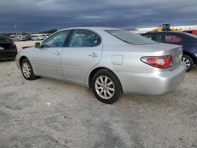 JTHBA30G040015946 - 2004 LEXUS ES 330 SILVER photo 2