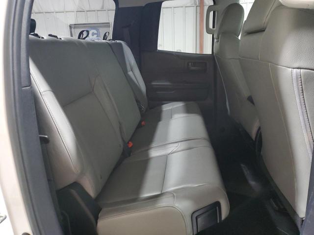 5TFRM5F18GX098690 - 2016 TOYOTA TUNDRA DOUBLE CAB SR/SR5 WHITE photo 10