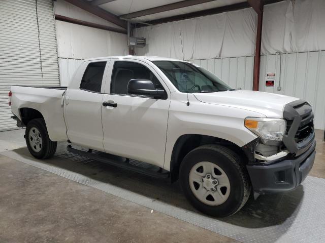 5TFRM5F18GX098690 - 2016 TOYOTA TUNDRA DOUBLE CAB SR/SR5 WHITE photo 4