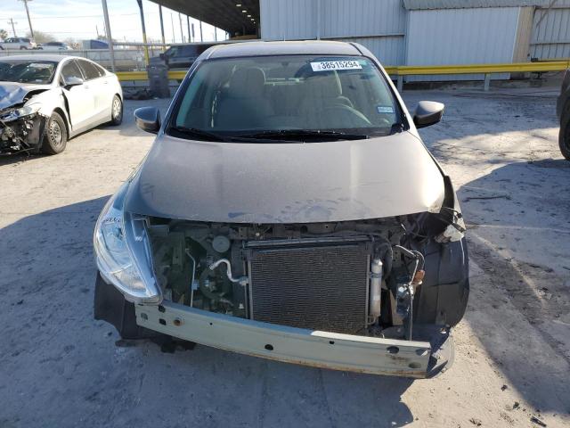 3N1CN7AP8GL804677 - 2016 NISSAN VERSA S GRAY photo 5