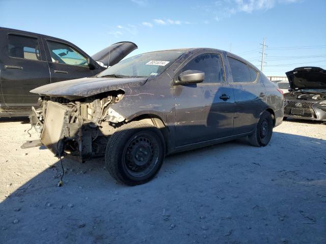 3N1CN7APXGL831007 - 2016 NISSAN VERSA S GRAY photo 1