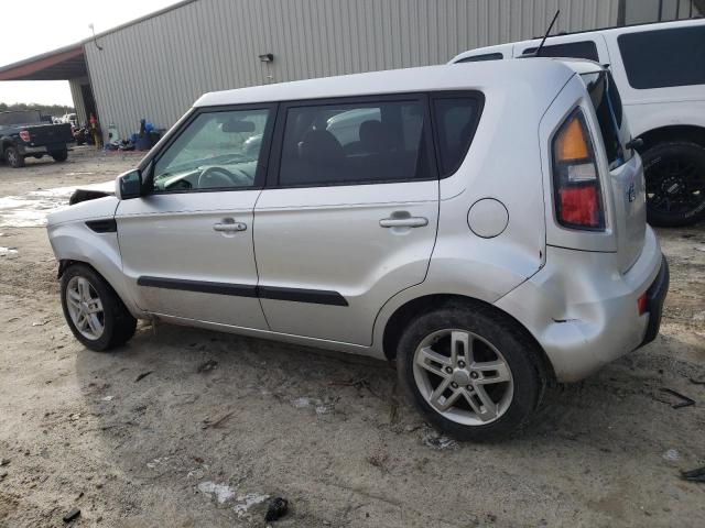 KNDJT2A26B7263885 - 2011 KIA SOUL + SILVER photo 2