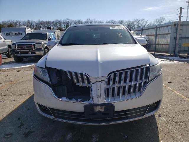 2LMHJ5FR4BBJ52982 - 2011 LINCOLN MKT WHITE photo 5