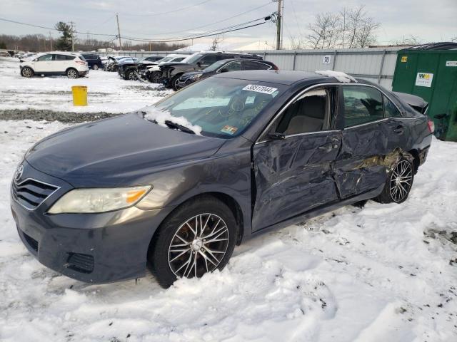 4T1BF3EK2BU185081 - 2011 TOYOTA CAMRY BASE GRAY photo 1