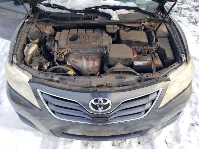 4T1BF3EK2BU185081 - 2011 TOYOTA CAMRY BASE GRAY photo 11