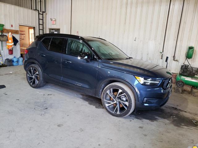 YV4162UM2N2757728 - 2022 VOLVO XC40 T5 R-DESIGN BLUE photo 4