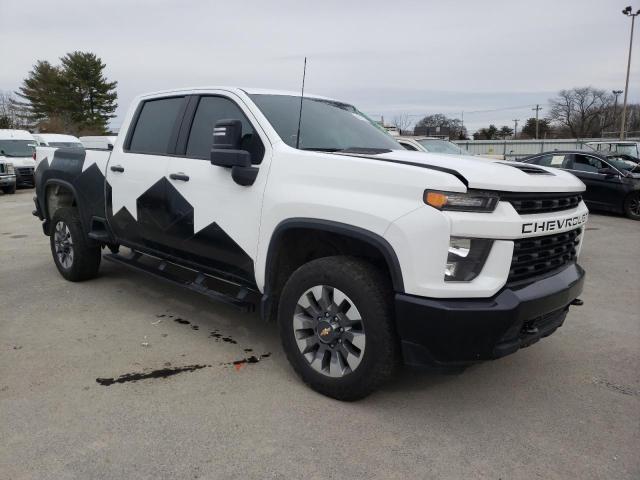 1GC4WME71NF114638 - 2022 CHEVROLET SILVERADO C2500 CUSTOM WHITE photo 4