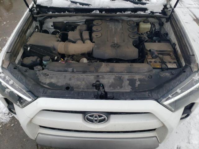 JTEBU5JR0J5545140 - 2018 TOYOTA 4RUNNER SR5/SR5 PREMIUM თეთრი ფოტო 11