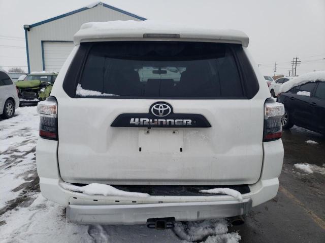 JTEBU5JR0J5545140 - 2018 TOYOTA 4RUNNER SR5/SR5 PREMIUM WHITE photo 6