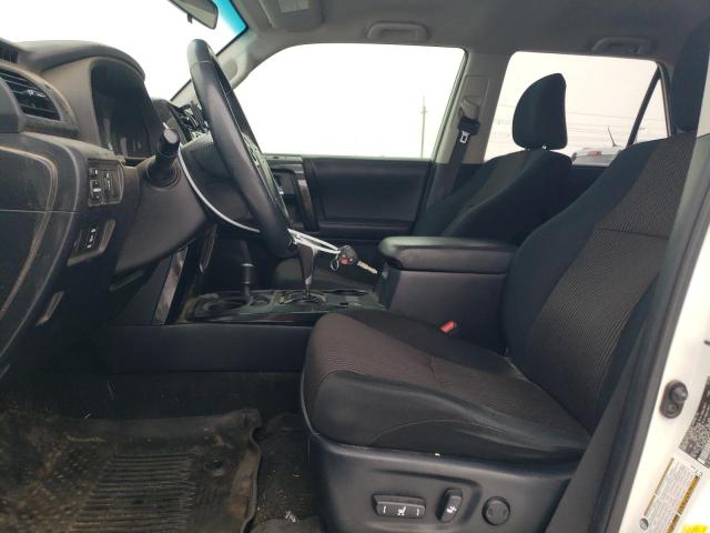 JTEBU5JR0J5545140 - 2018 TOYOTA 4RUNNER SR5/SR5 PREMIUM თეთრი ფოტო 7