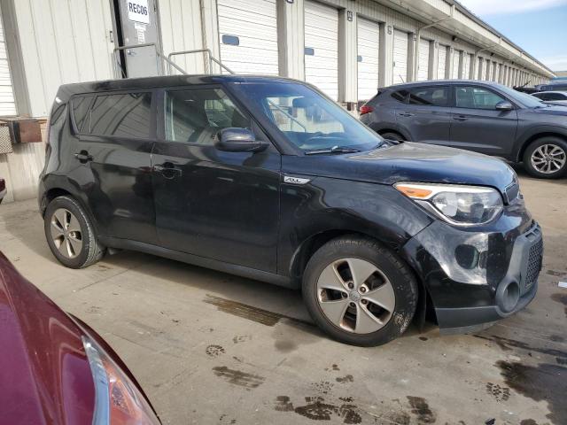 KNDJN2A29G7252459 - 2016 KIA SOUL BLACK photo 4