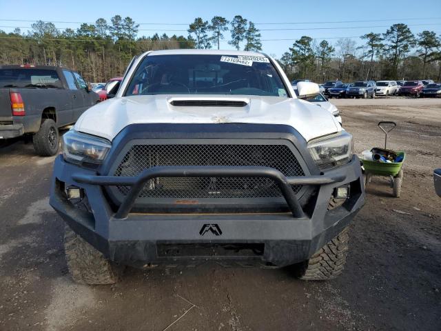 5TFCZ5ANXGX041814 - 2016 TOYOTA TACOMA DOUBLE CAB WHITE photo 5