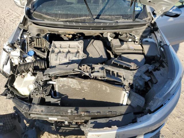 KNAFK5A83H5673544 - 2017 KIA FORTE LX SILVER photo 11