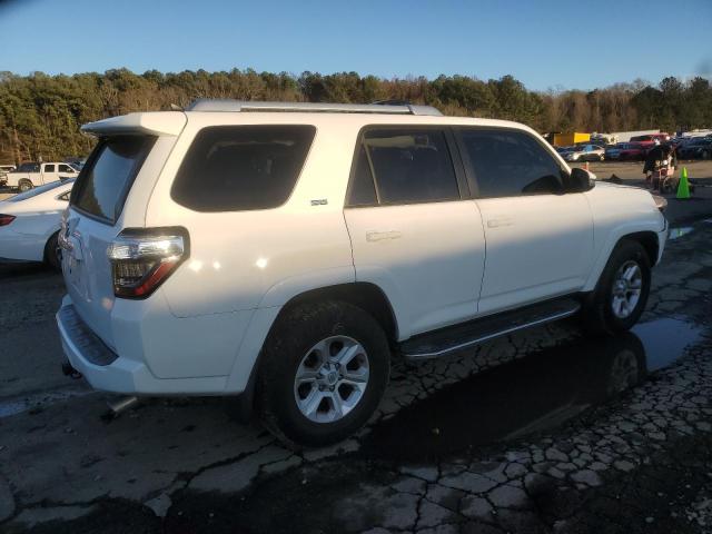 JTEZU5JR5E5077264 - 2014 TOYOTA 4RUNNER SR5 WHITE photo 3