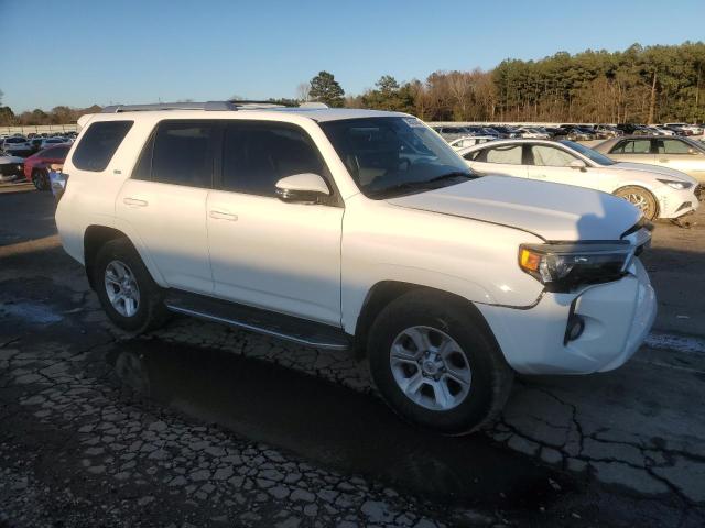 JTEZU5JR5E5077264 - 2014 TOYOTA 4RUNNER SR5 WHITE photo 4